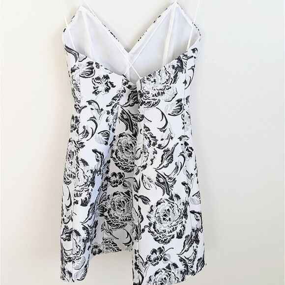 Alice + Olivia Tayla Metallic Mini Dress - Picture 6 of 7